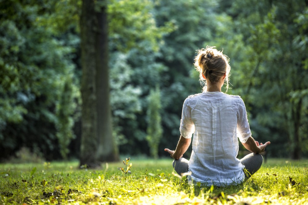 Minimalism And Mindfulness: Cultivating Inner Peace In Your Nomadic Life